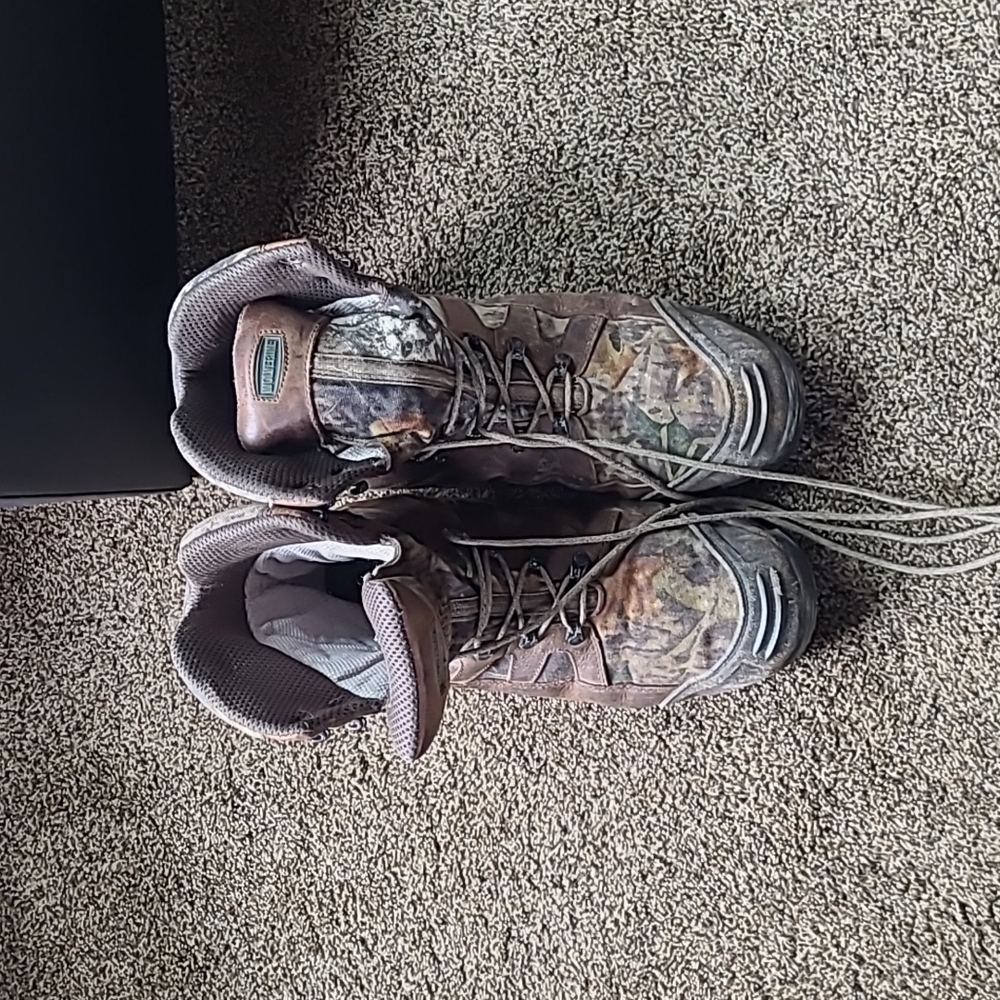 Wolverine camo hunting boots